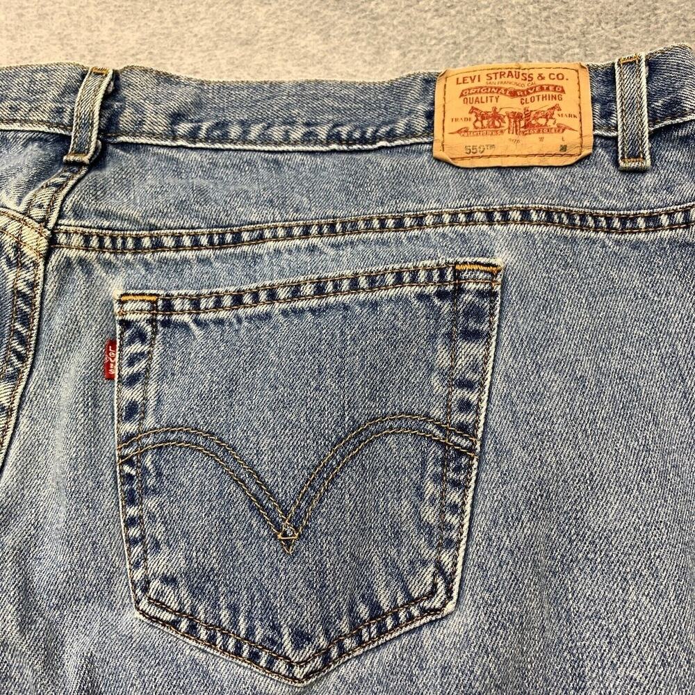 Levi's 550 Classic Relaxed Tapered Jeans Womens 24 Denim Country Cowgirl 90s Y2K - Picture 3 of 9